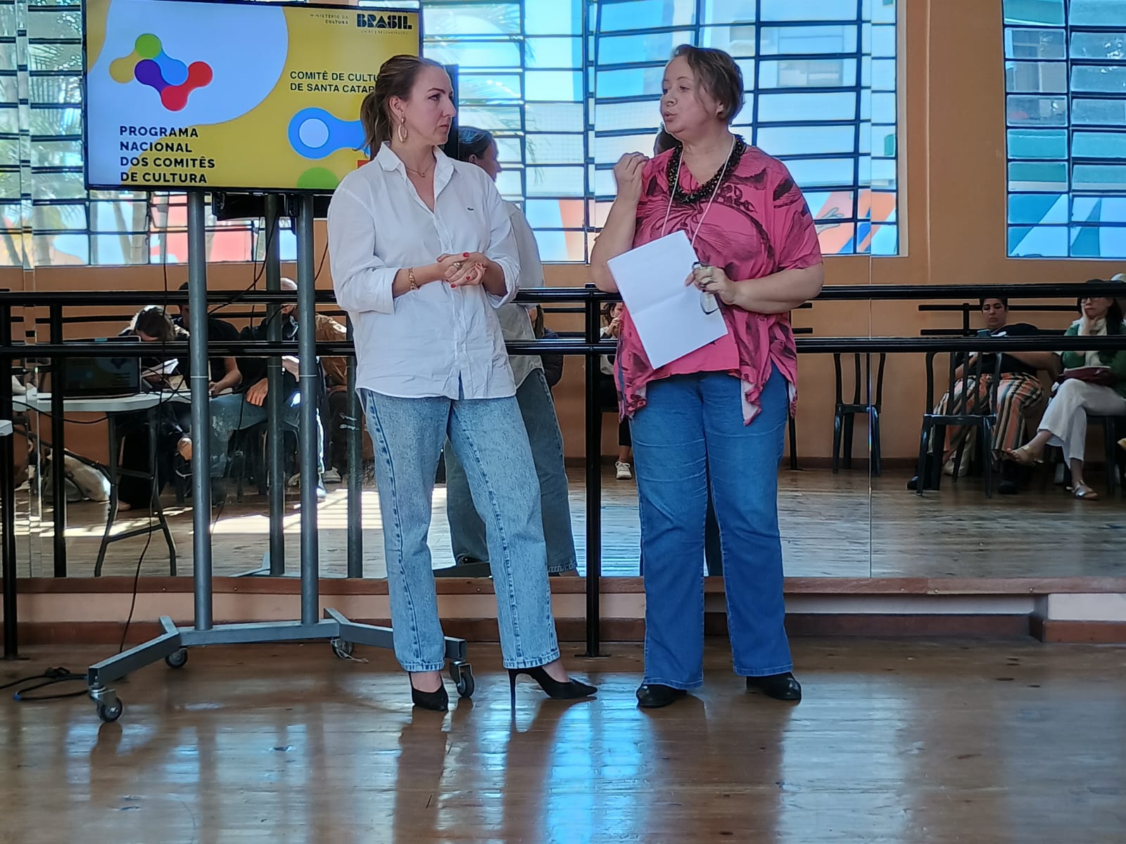 Comitê de Cultura de SC Fortalece Redes e Debates no 2º Seminário Regional da Amunesc